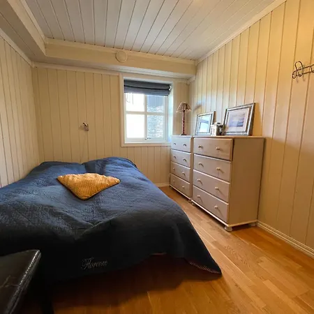 Family-friendly Retreat With Fireplace And Balcony Apartment *