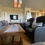 Family-friendly Retreat With Fireplace And Balcony Apartment Beitostolen