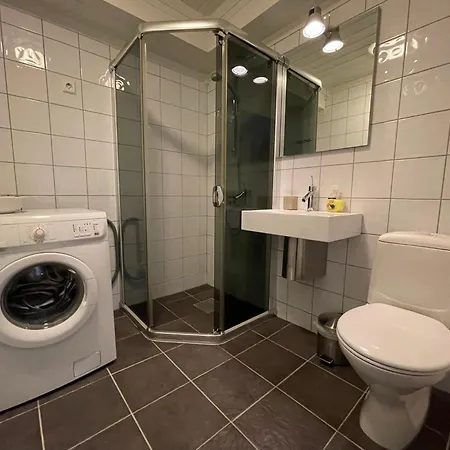Family-friendly Retreat With Fireplace And Balcony Apartmán
