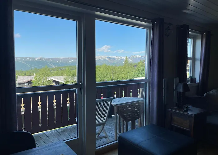 Family-friendly Retreat With Fireplace And Balcony Apartment Beitostolen